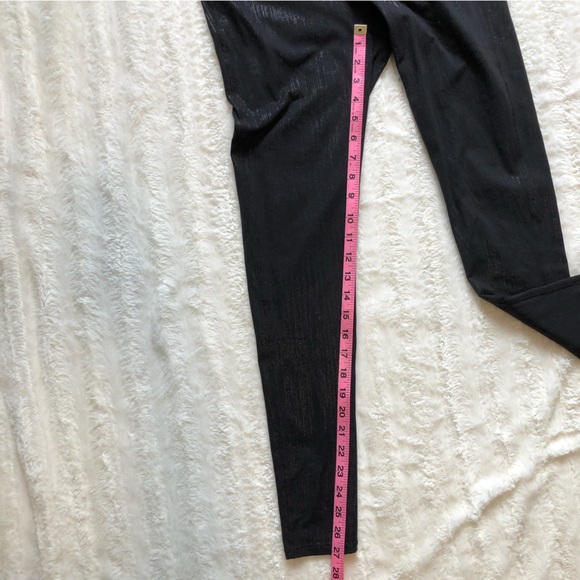 Athleta shiny textured black full length transcend tight legging sz M - Picture 3 of 7